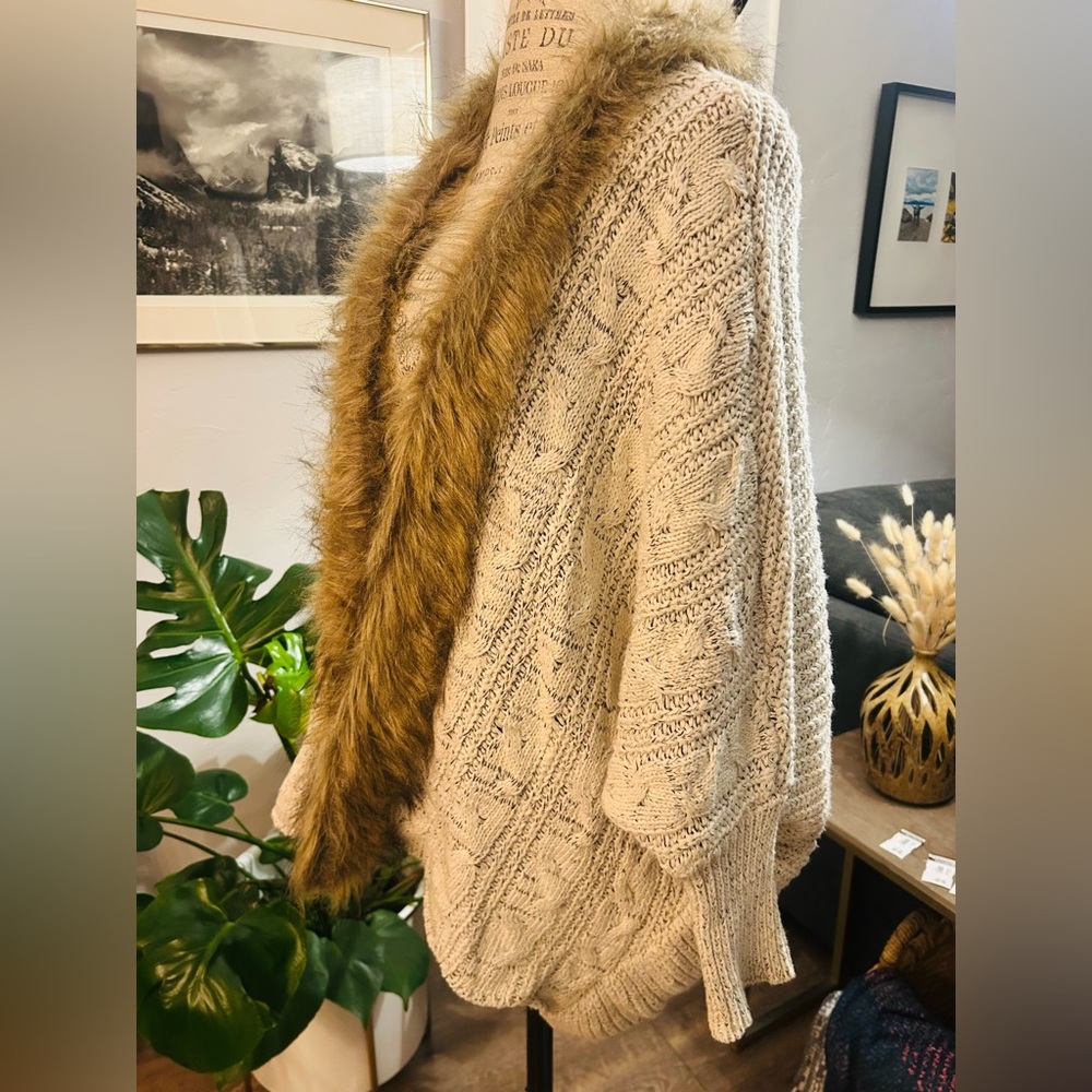 Northern Angel faux fur trim cardigan